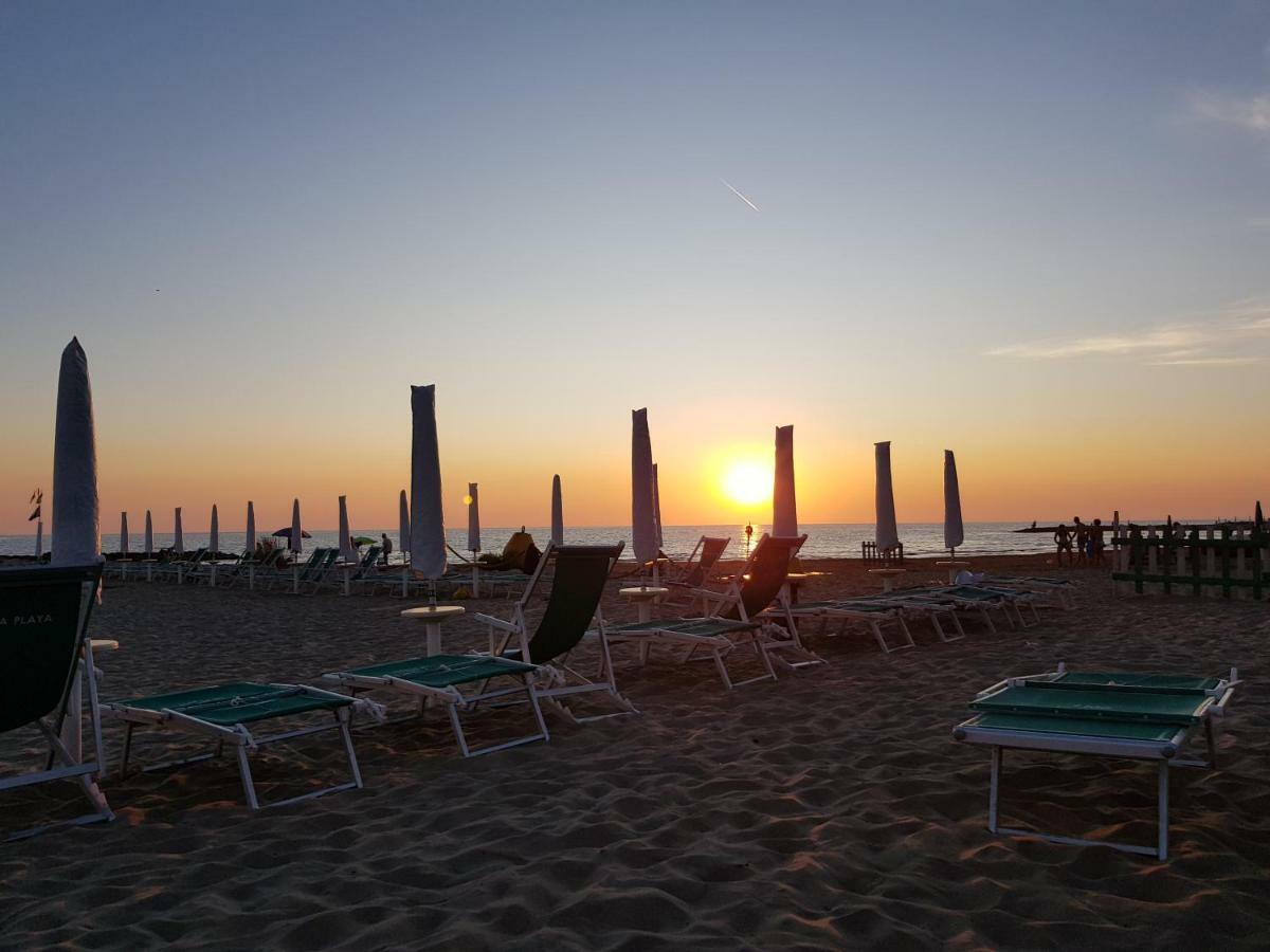 Villa Rimini - Seaview & Roman Holidays Apartments - Garden&Beach 300Mt Anzio Zewnętrze zdjęcie